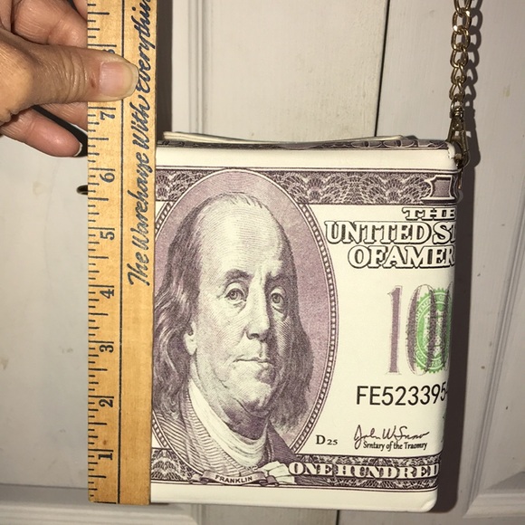 NWT Women’s Money Print Crossbody Bag - Picture 2 of 13